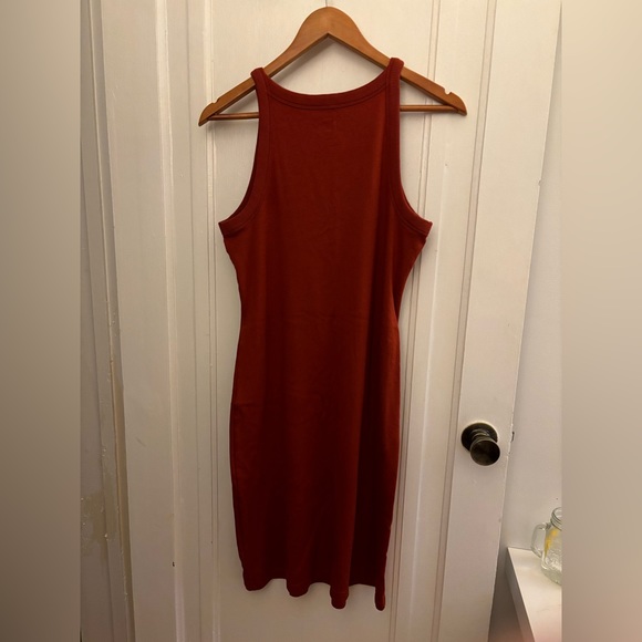 GAP Modern Sleeveless Ringer Dress - Picture 3 of 4